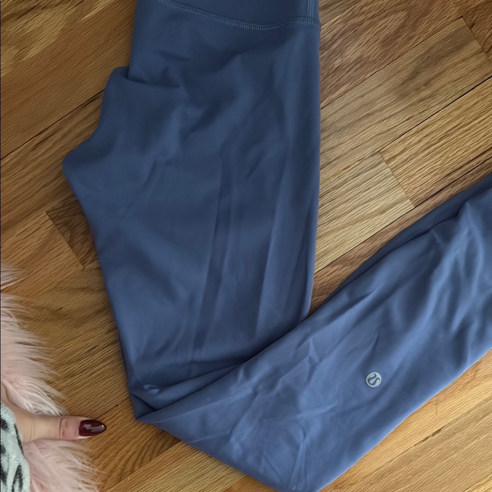 Lululemon blue wunder under leggings
